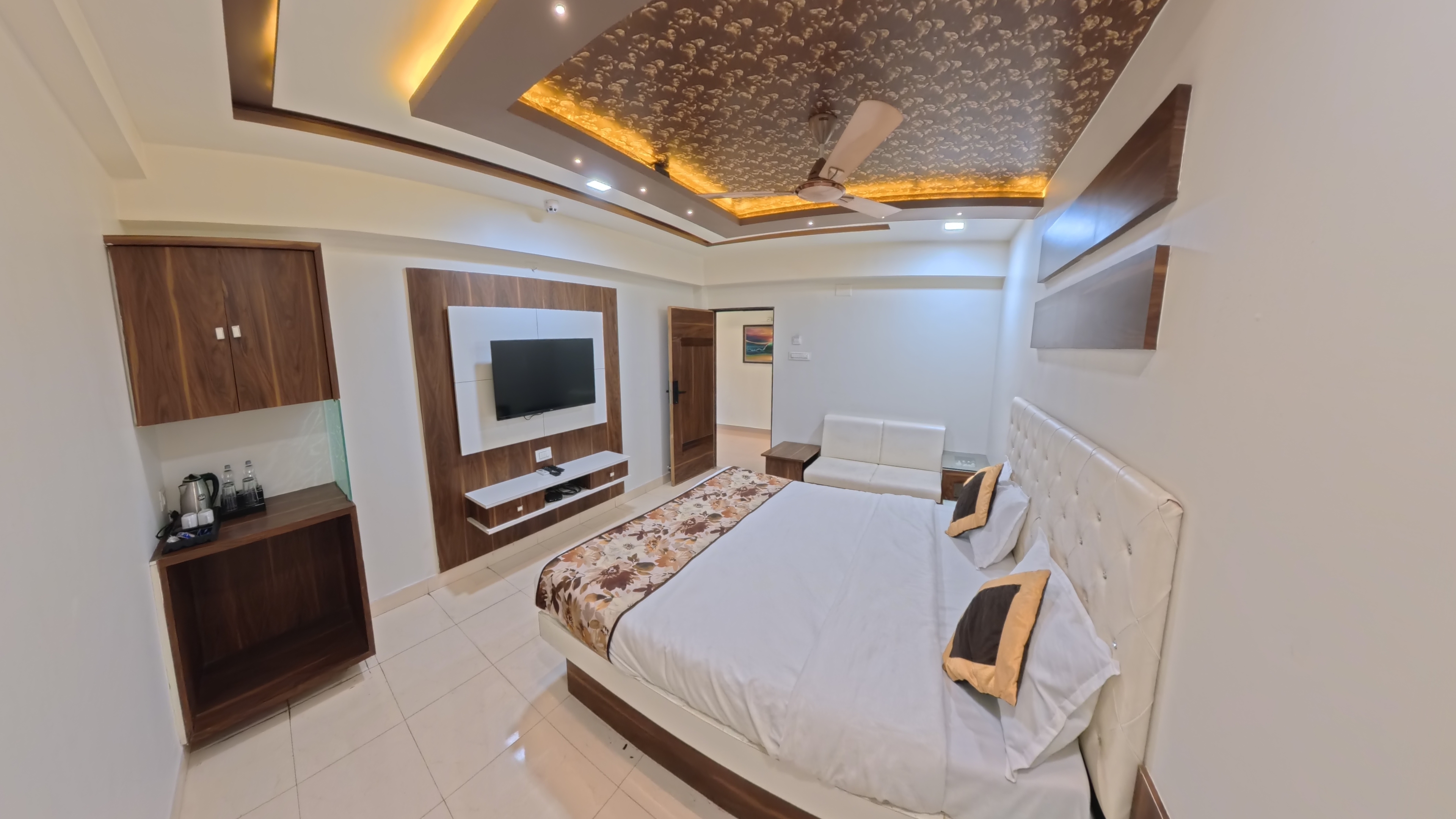 EXECUTIVE ROOM A — The Sankalp Retreat